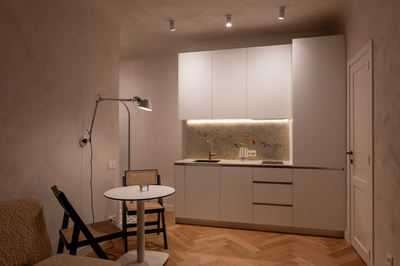 Izīrē dzīvokli, Augšiela iela 8 - Attēls 1