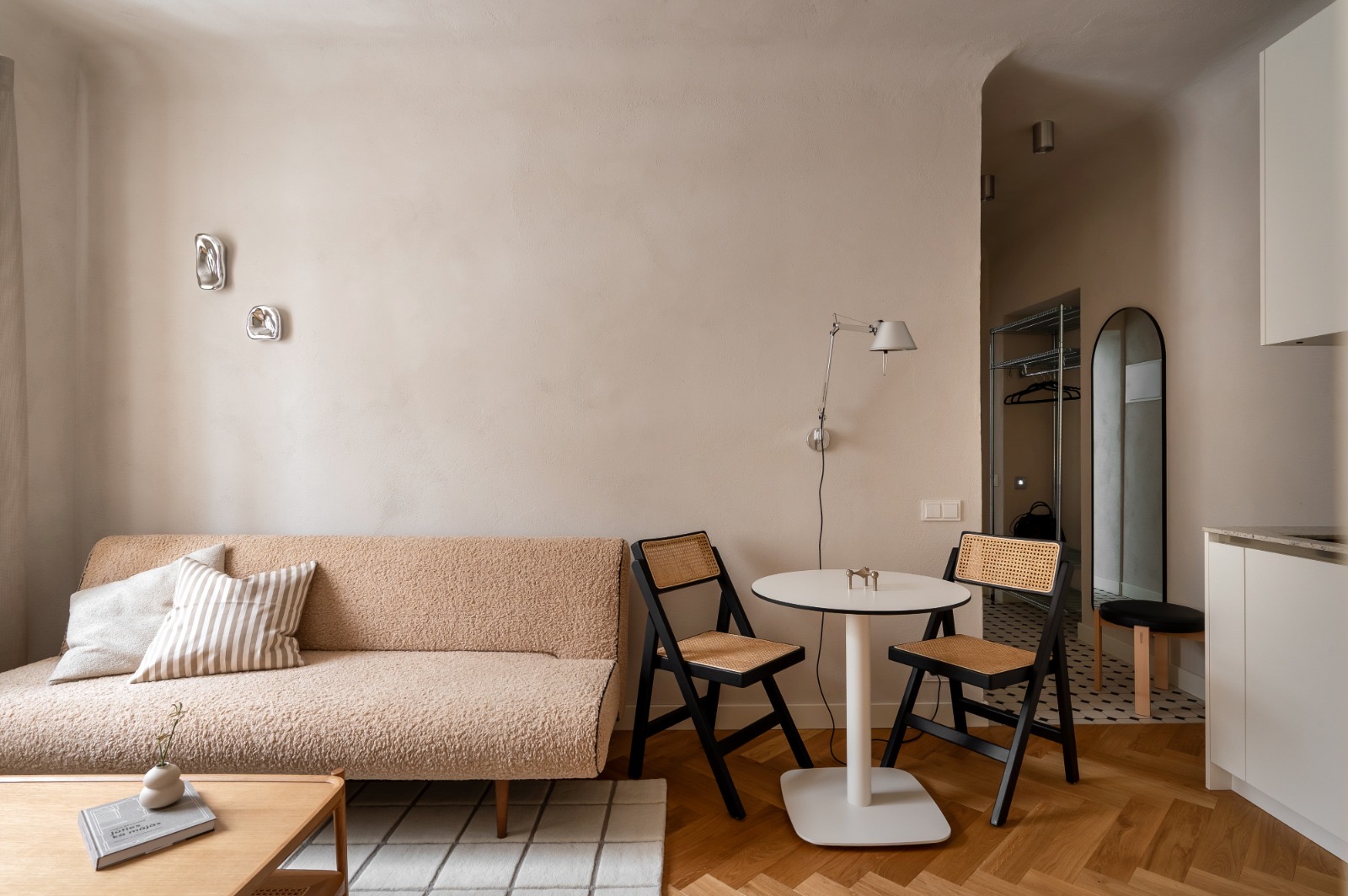 Izīrē dzīvokli, Augšiela iela 8 - Attēls 1