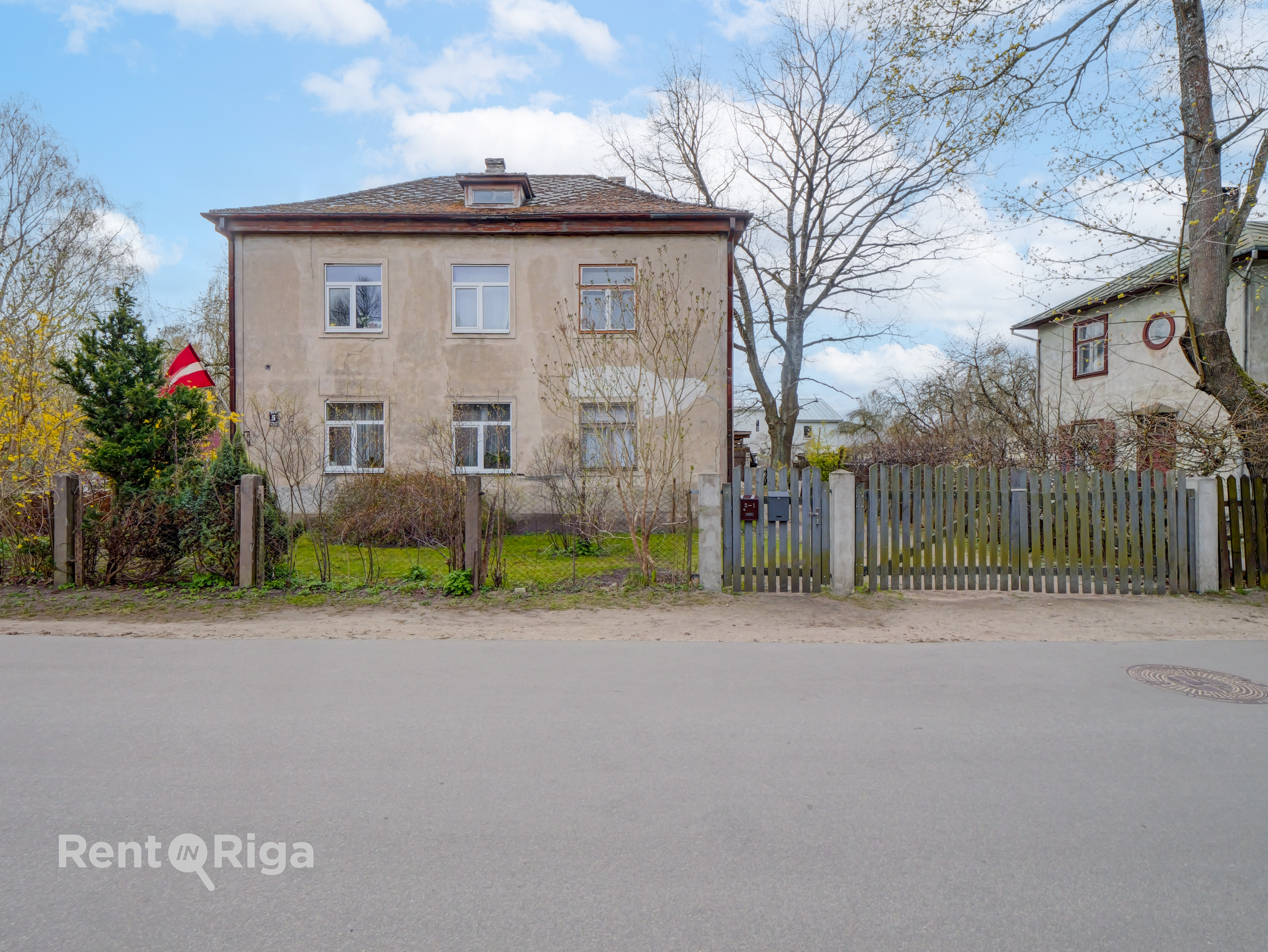 Pārdod namīpašumu, Sakas iela - Attēls 1