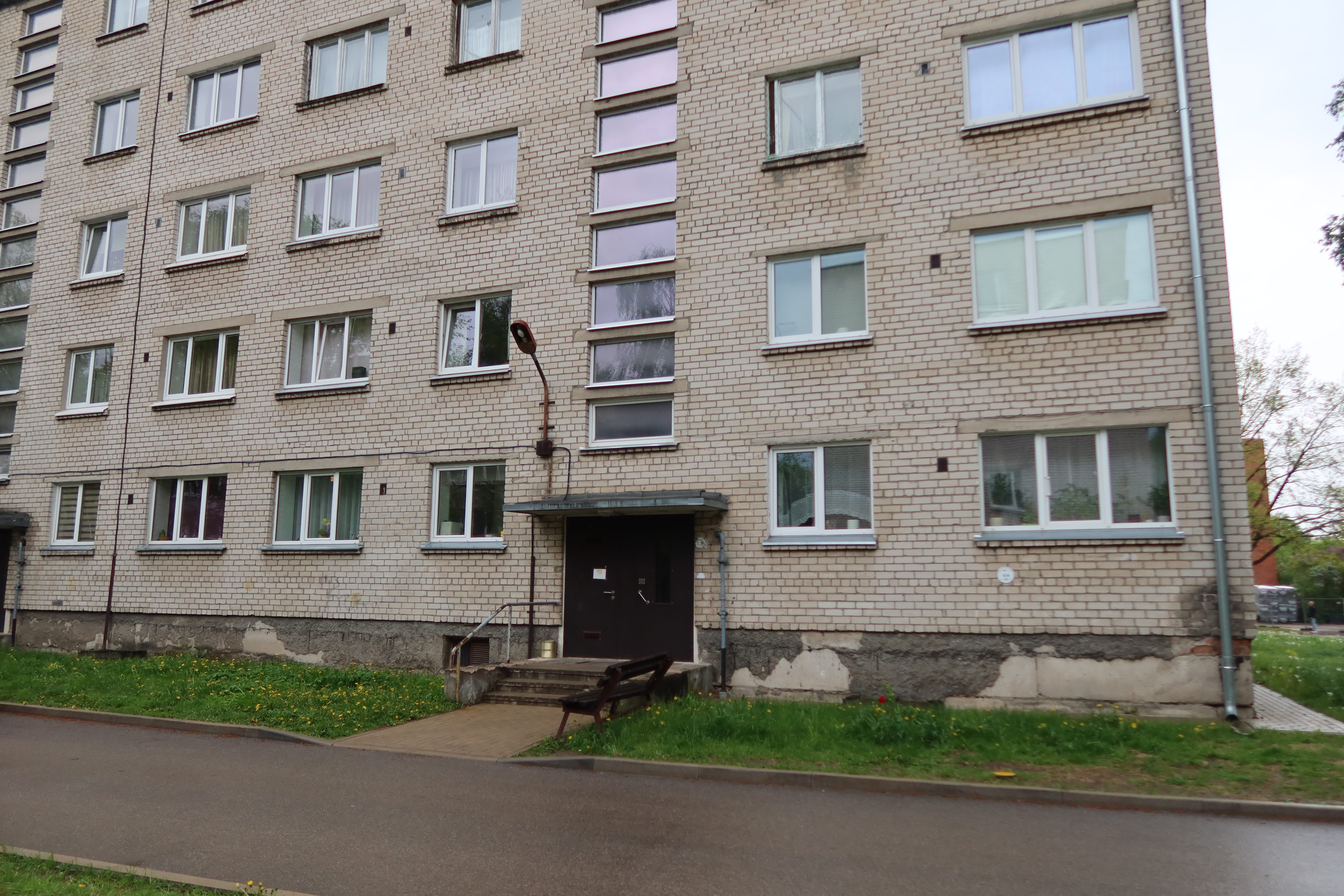 Pārdod dzīvokli, Māras iela 6 - Attēls 1