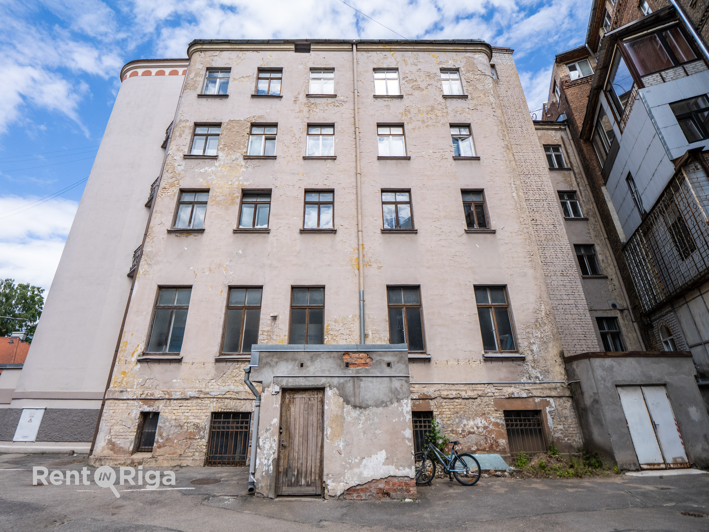 Iznomā namīpašumu, Lāčplēša iela - Attēls 1