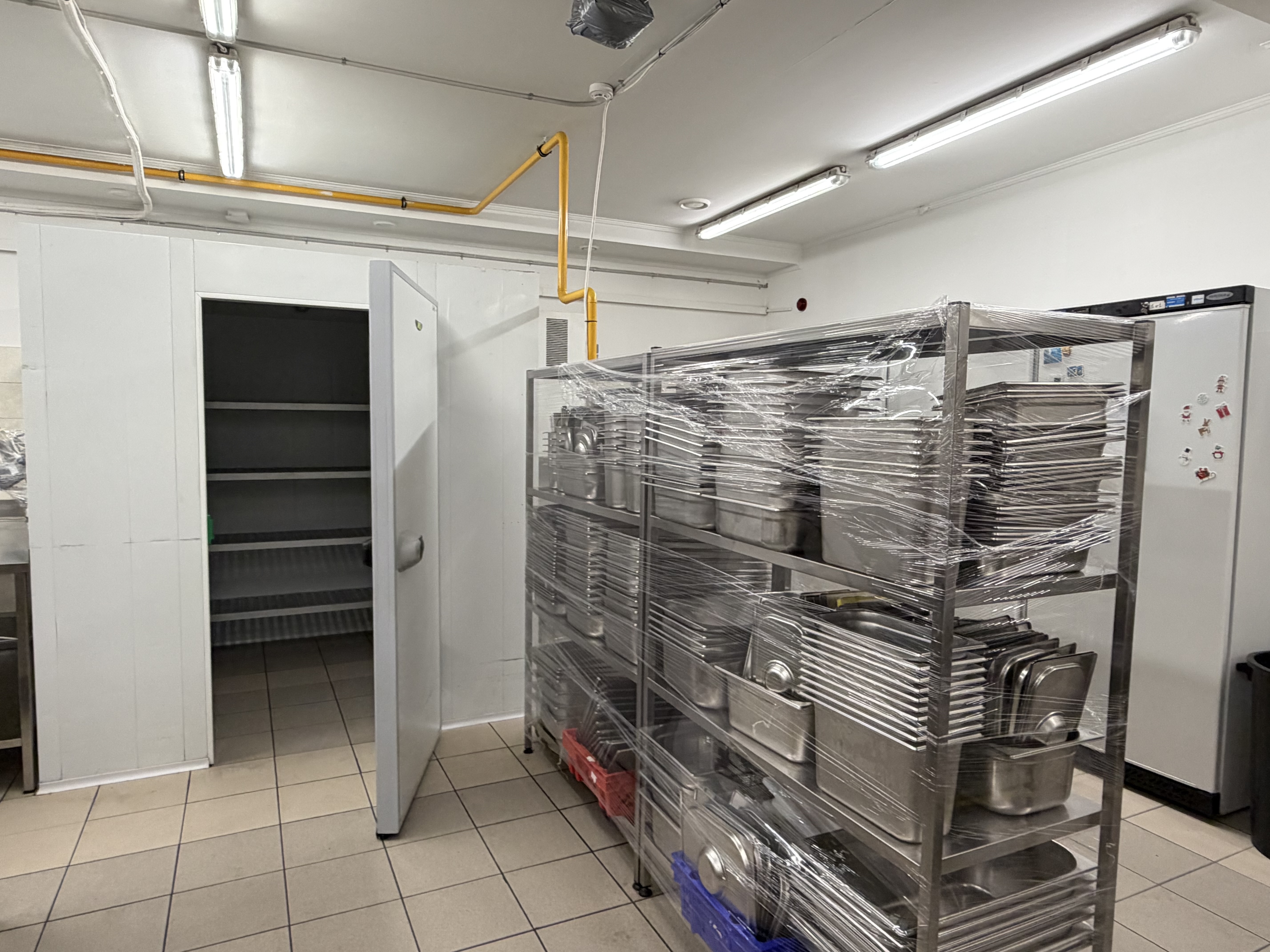 Iznomā ražošanas telpas, Pētersalas iela - Attēls 1
