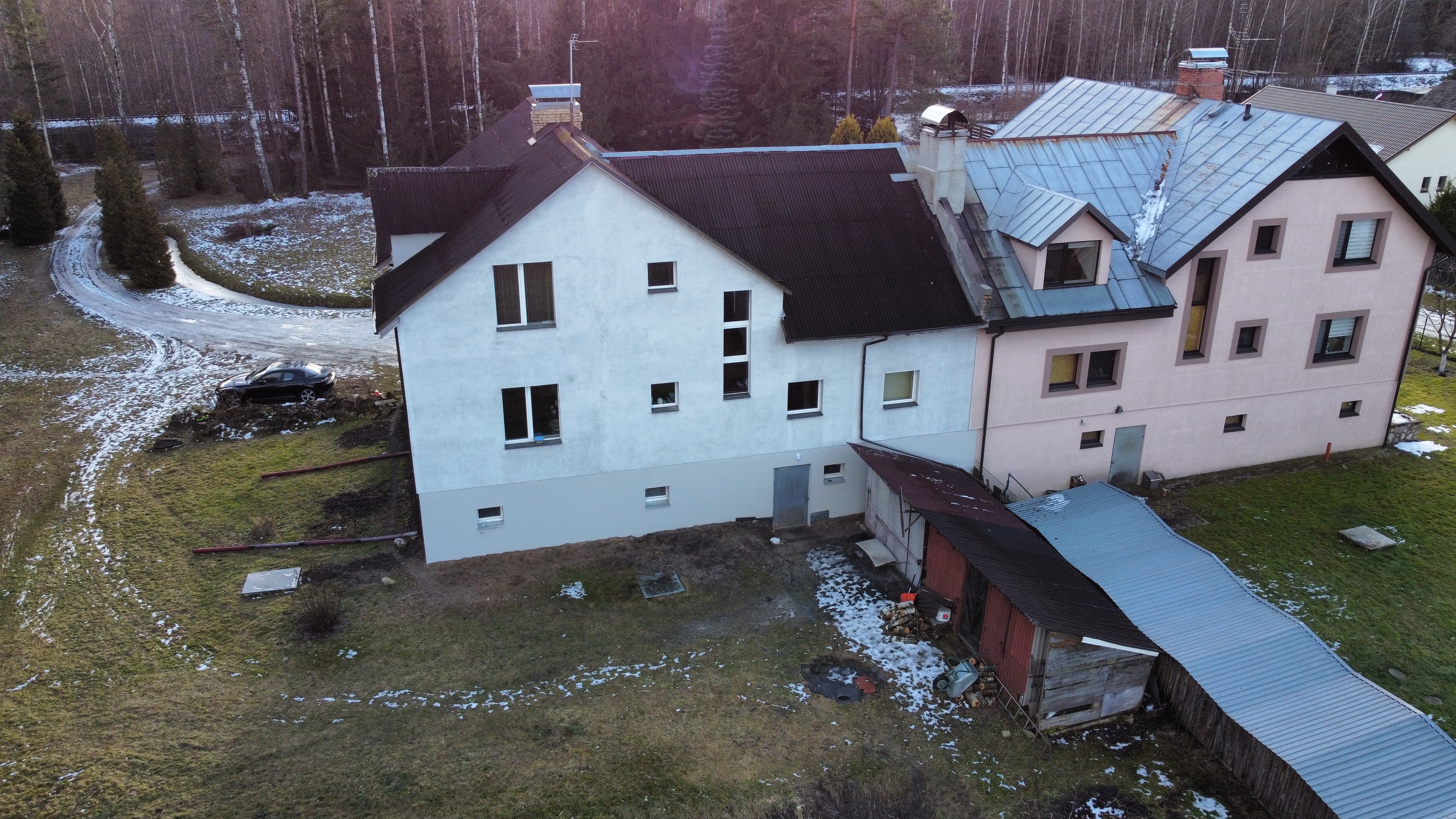 Pārdod māju, Lejasaustrumi iela - Attēls 1
