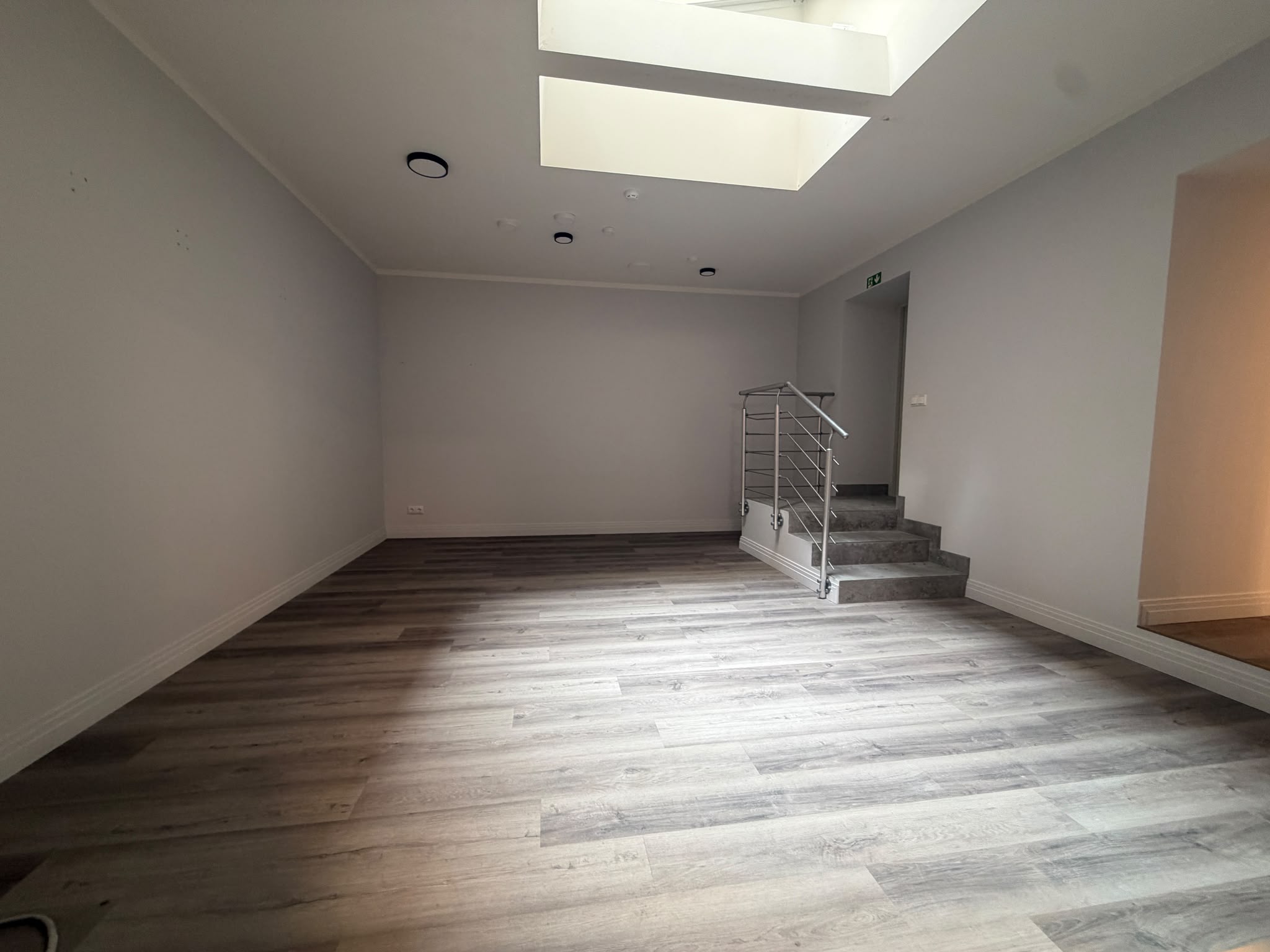 Office for rent, Dzirnavu street - Image 1