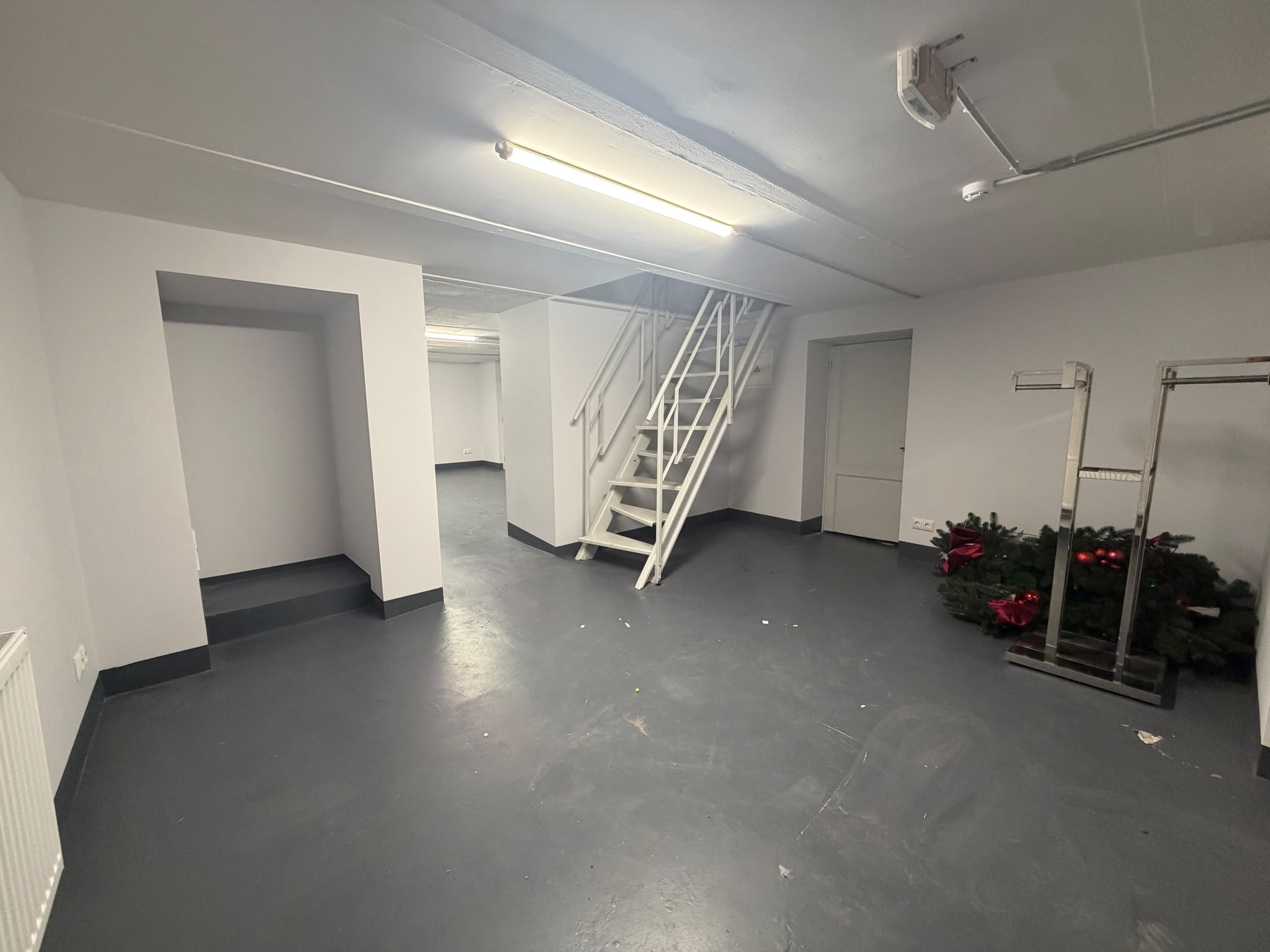 Office for rent, Dzirnavu street - Image 1