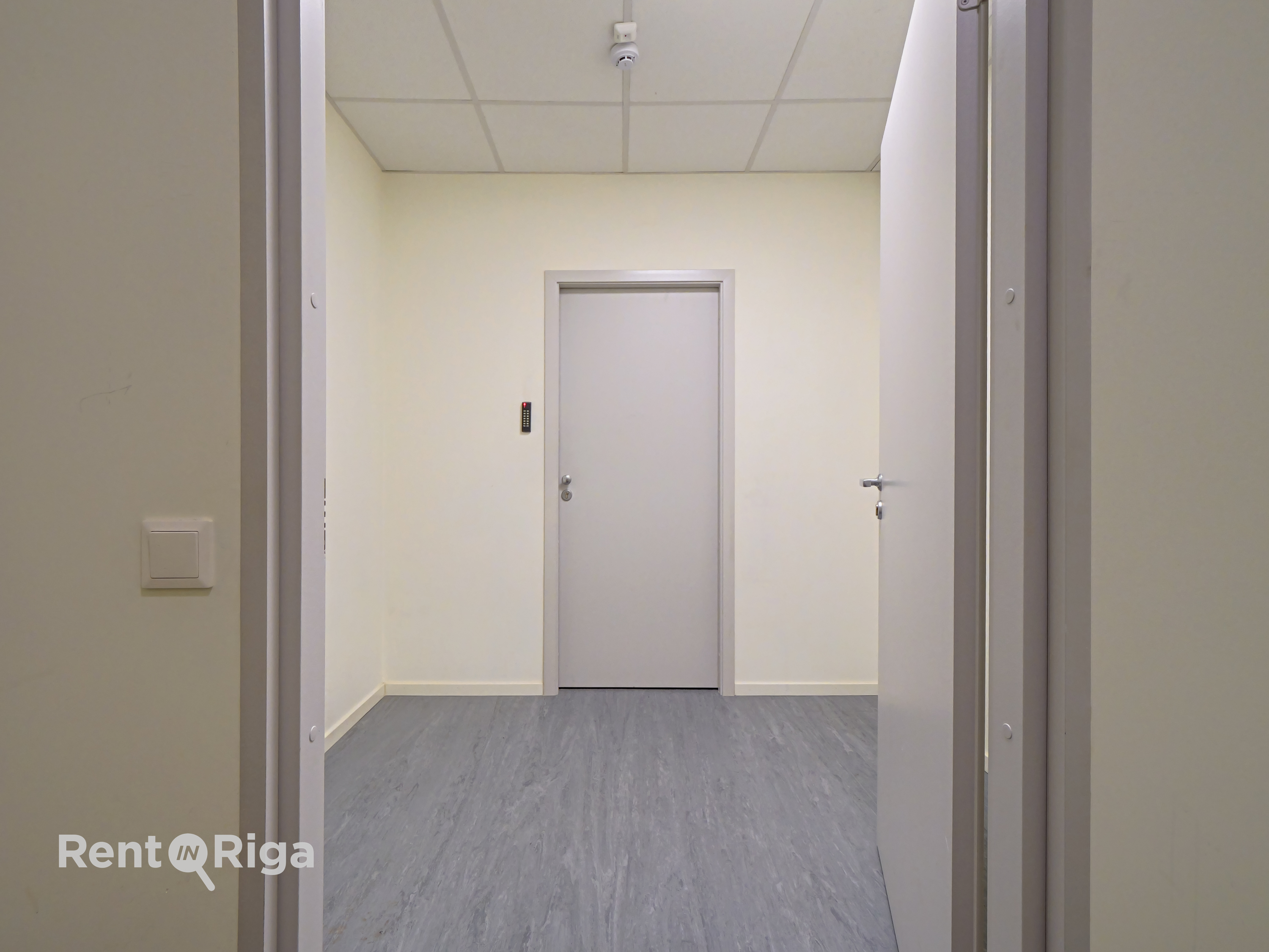 Office for rent, Dzirnavu street - Image 1