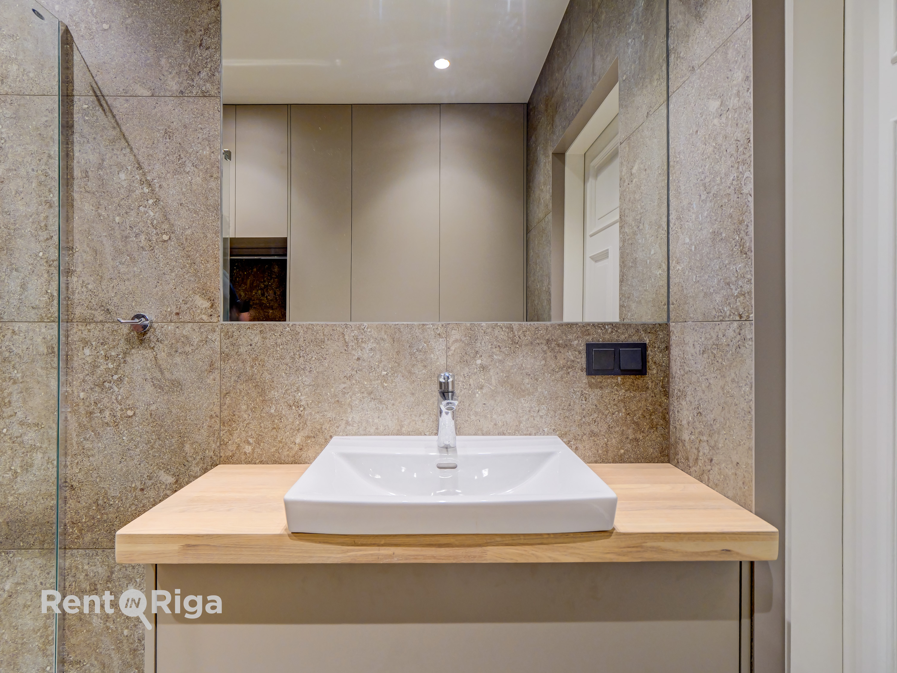 Apartment for rent, Kalpaka bulvāris 11 - Image 1