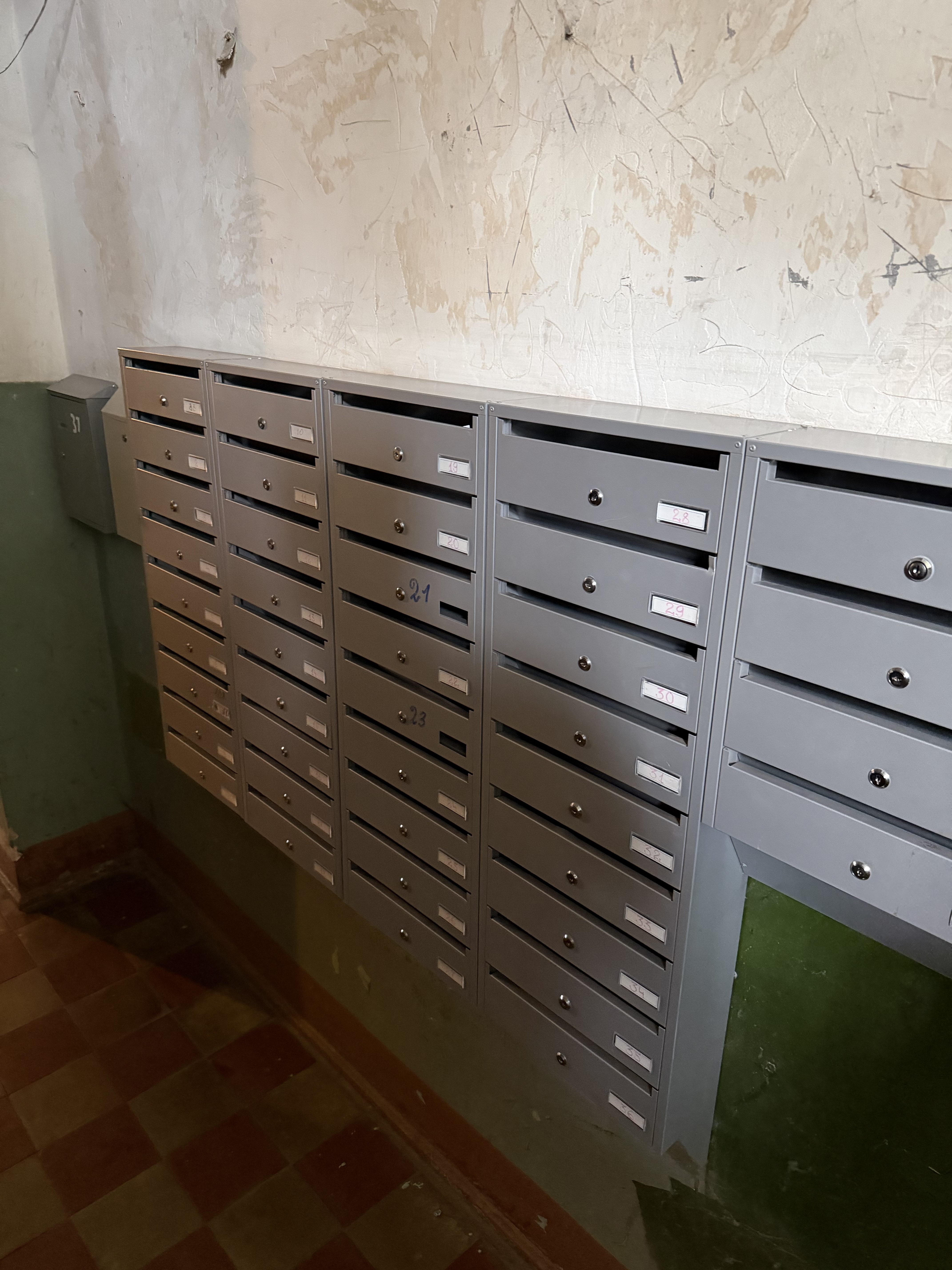 Pārdod dzīvokli, Lugažu iela 14 - Attēls 1