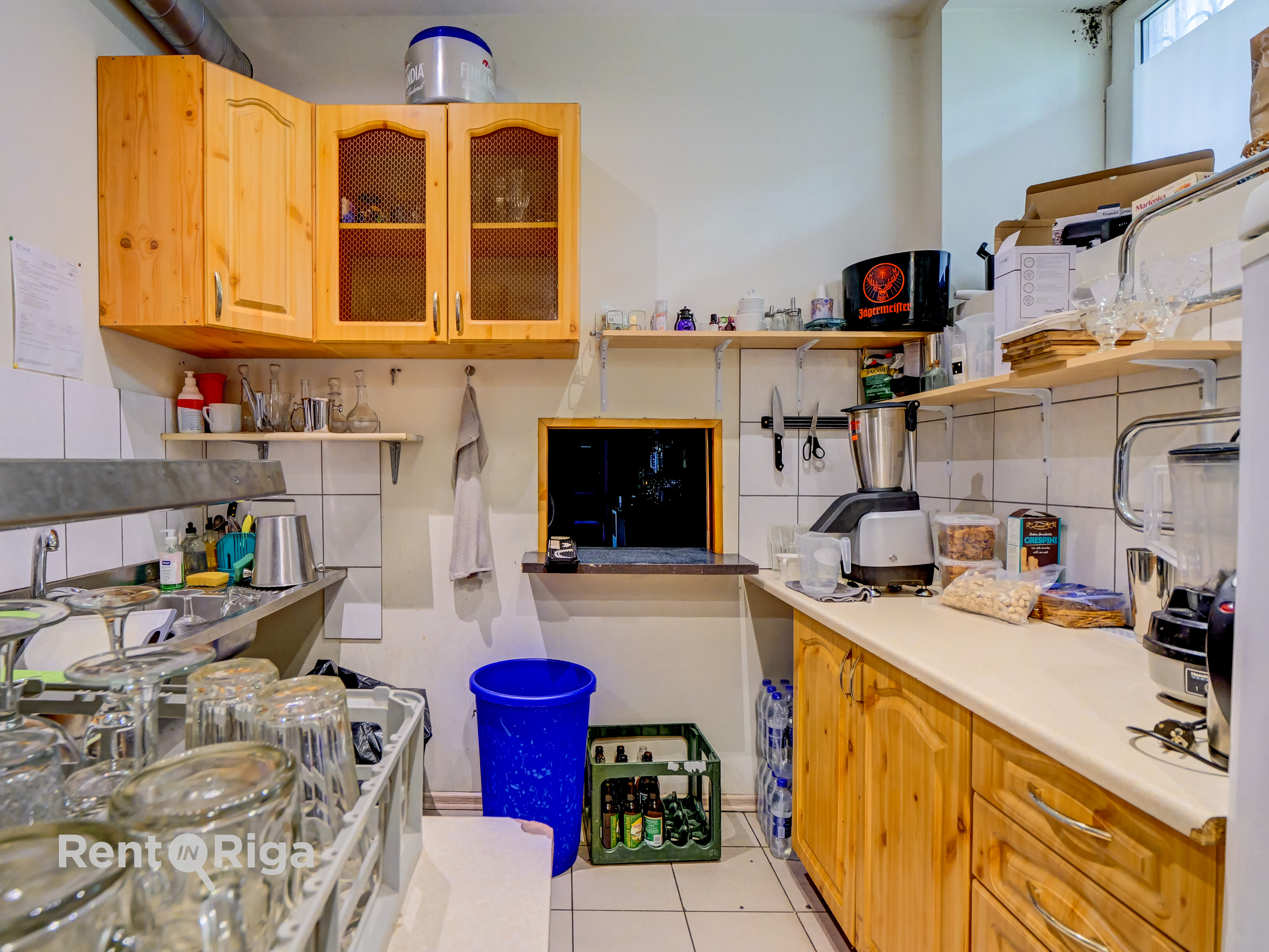 Retail premises for sale, Barona street - Image 1