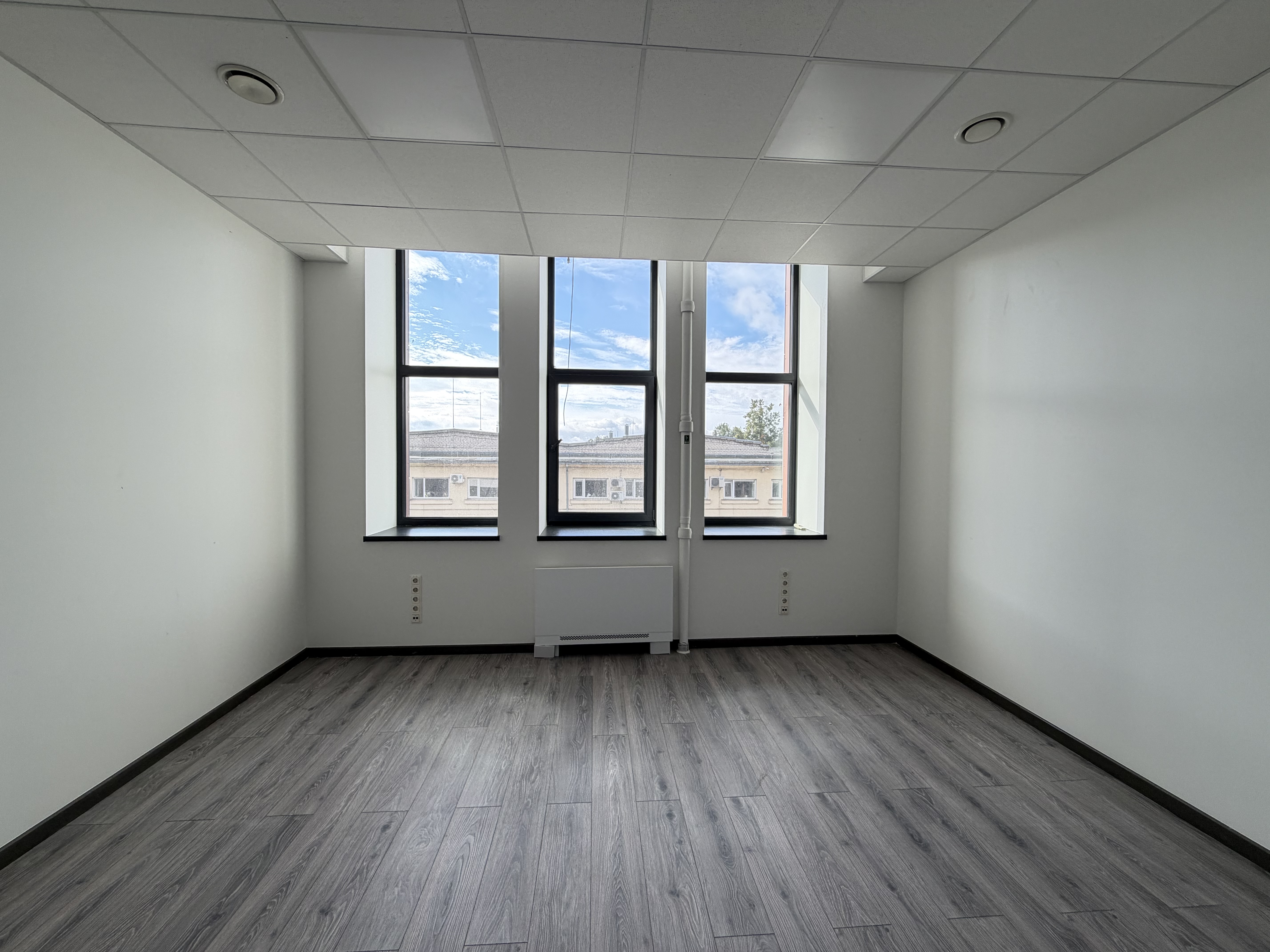 Office for rent, Dēļu street - Image 1