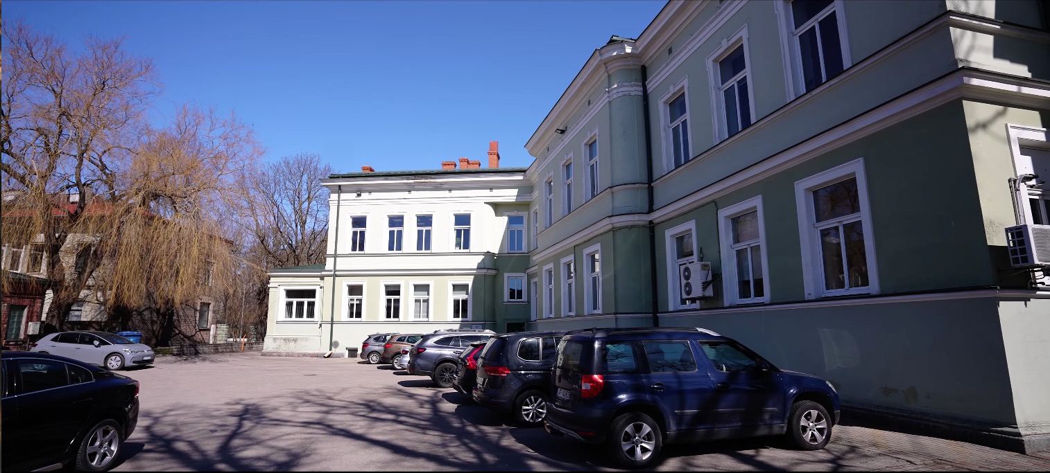 Pārdod namīpašumu, Uliha iela iela - Attēls 1