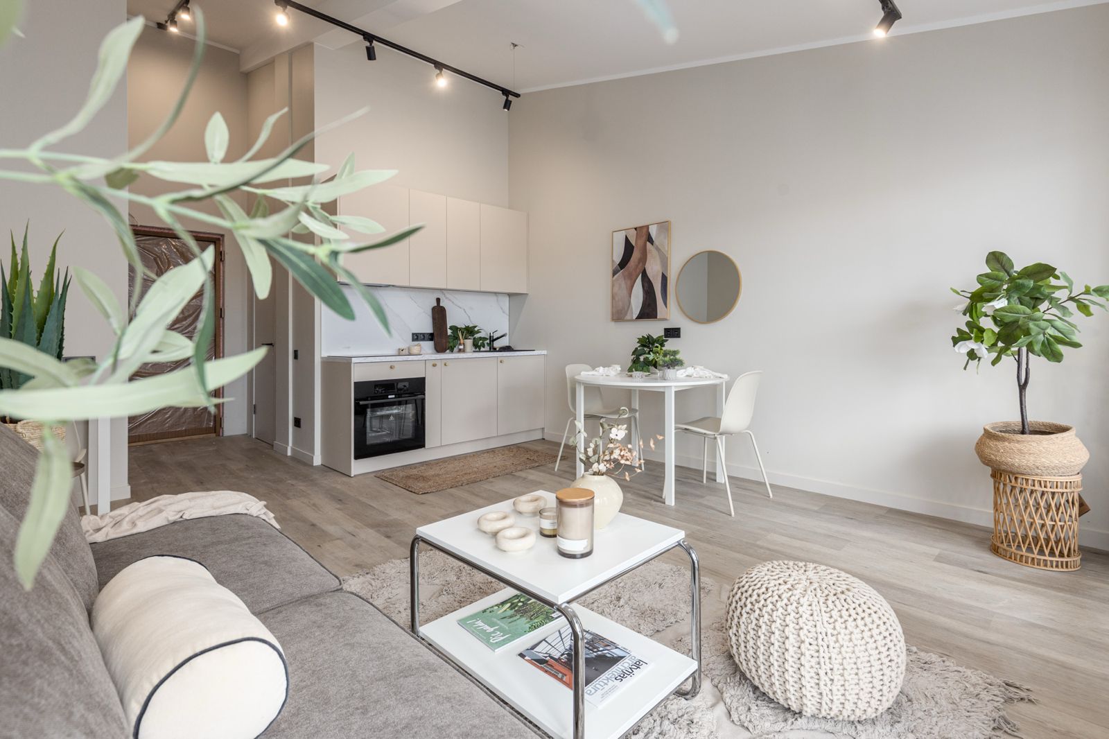 Apartment for rent, Zemitāna street 2b - Image 1