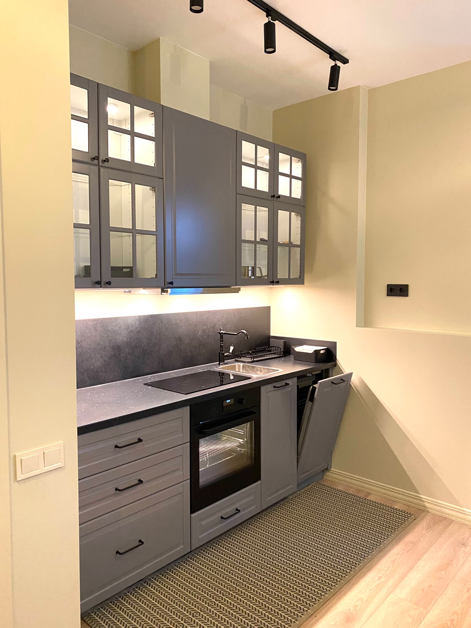 Apartment for rent, Krišjāņa Valdemāra street 4 - Image 1