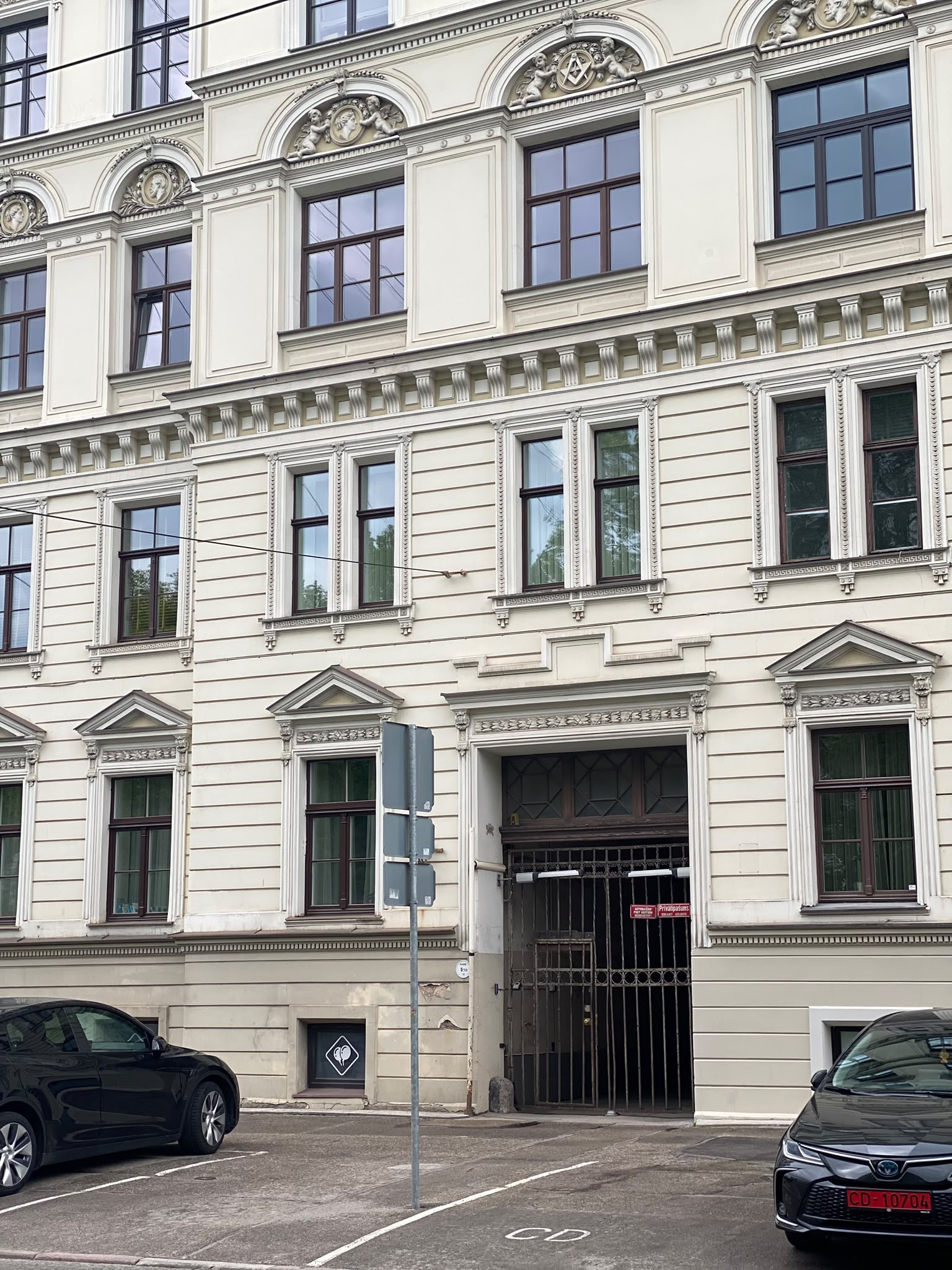 Apartment for rent, Krišjāņa Valdemāra street 4 - Image 1