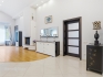 Izīrē māju, Taku iela - Attēls 1