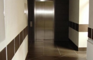 Raiņa bulvāris 2 - Attēls