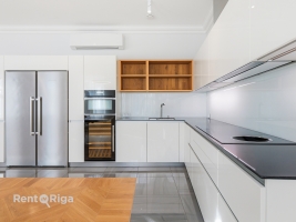 Elizabetes 18 - Изображение