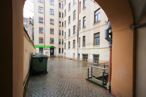 Bruņinieku 12 - Attēls