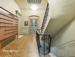 Kalpaka bulvāris 7 - Attēls