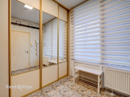 Gramzdas 82 - Attēls