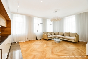 Elizabetes 18 - Attēls