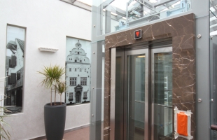 Elizabetes 18 - Attēls