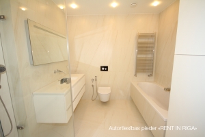 Elizabetes 18 - Attēls