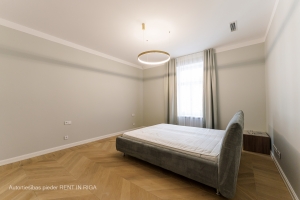 Elizabetes 18 - Attēls