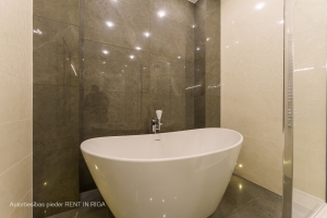 Elizabetes 18 - Attēls