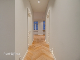 Elizabetes 18 - Attēls