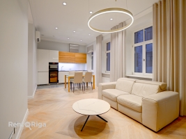 Elizabetes 18 - Attēls