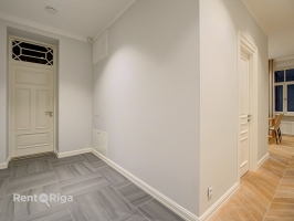 Elizabetes 18 - Attēls