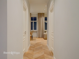 Elizabetes 18 - Attēls