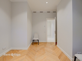 Elizabetes 18 - Attēls