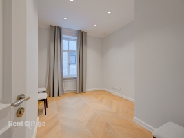 Elizabetes 18 - Attēls