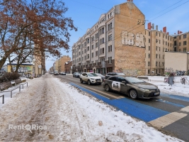 Bruņinieku 28 - Attēls