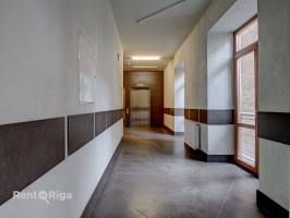 Raiņa bulvāris 2 - Attēls