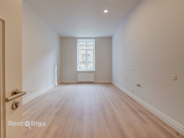 Lāčplēša 36 - Attēls