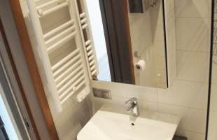 Bruņinieku 104 - Attēls