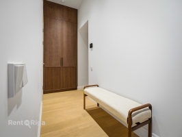 Raiņa bulvāris 27 - Attēls