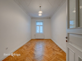 Lāčplēša iela 21 - Изображение