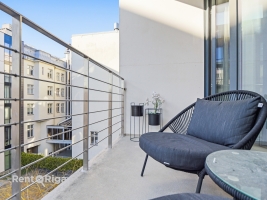 Dzirnavu 83 - Attēls