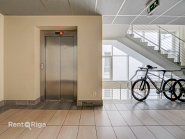 Republikas laukums 3 - Attēls