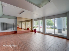 Republikas laukums 3 - Attēls