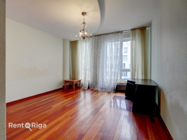 Republikas laukums 3 - Attēls