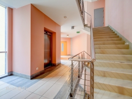 Republikas laukums 3 - Attēls