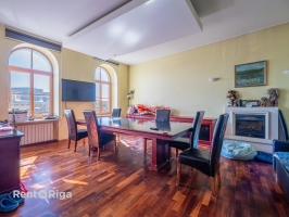 Mazā Smilšu 12 - Attēls