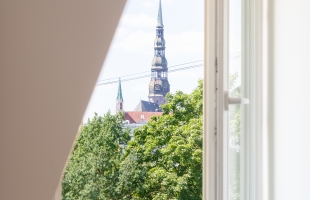 Raiņa bulvāris 27 - Изображение