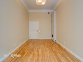 Elizabetes 13 - Attēls