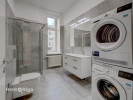 Elizabetes 13 - Attēls